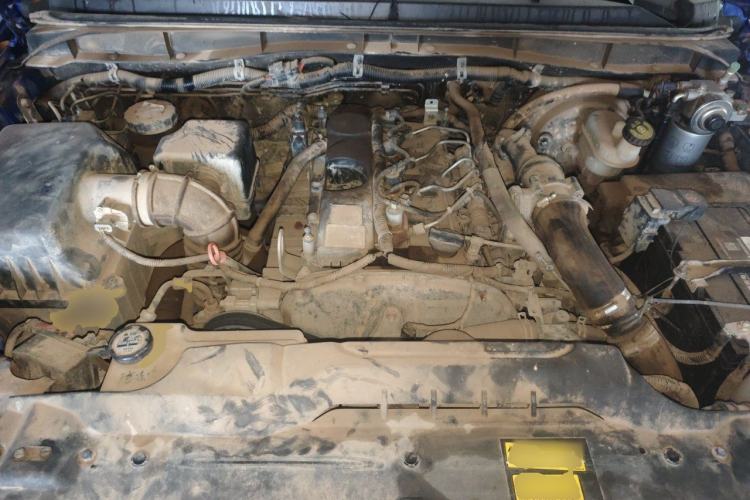 Used JMC Yuhu 7 2019 2.0T Diesel Manual 4x4 Comfort Edition China VI Standard JX4D20A6L Engine Bay