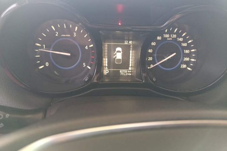 Used JMC Yuhu 7 2020 2.0T Diesel Automatic 2WD Comfort Edition Short Wheelbase China VI Emission Standard JX4D20A6L Instrument Cluster