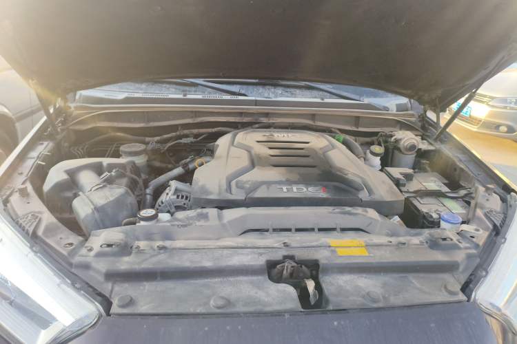 Used JMC Yuhu 7 2020 2.0T Diesel Automatic 4x4 Comfort Edition Long Wheelbase China VI Emission Standard JX4D20A6L Engine Bay
