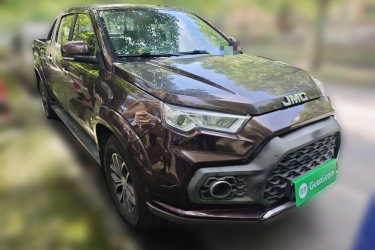 Used JMC Yuhu 7 2020 2.0T Diesel Manual 4x4 Comfort Edition Long Wheelbase China VI Emission Standard JX4D20A6L Front Right 45 Deg