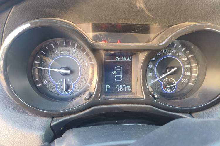 Used JMC Yuhu 7 2020 2.0T Diesel Automatic 4x4 Comfort Edition Long Wheelbase China VI Emission Standard JX4D20A6L Instrument Cluster