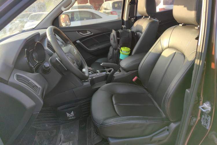 Used JMC Yuhu 7 2020 2.0T Diesel Automatic 2WD Comfort Plus Long Wheelbase China VI Emission Standard JX4D20A6L Left Front Seat