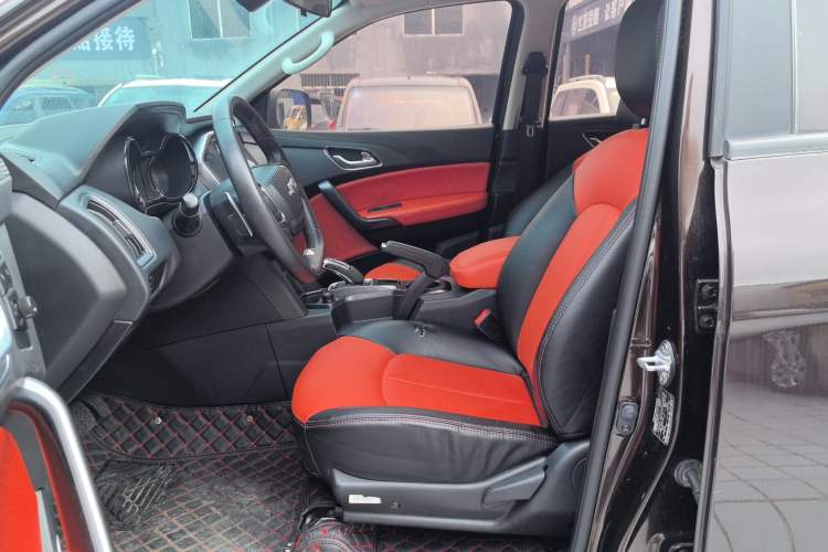 Used JMC Yuhu 7 2020 2.0T Diesel Automatic 2WD Comfort Plus Long Wheelbase China VI Emission Standard JX4D20A6L Left Front Seat