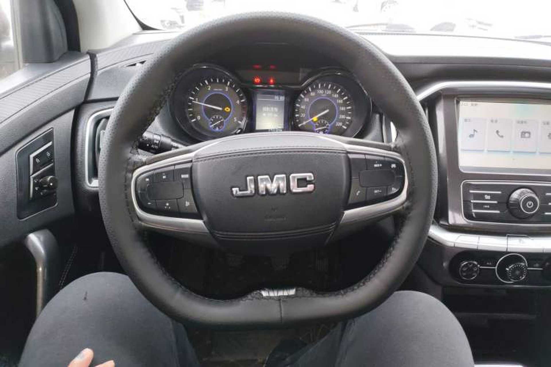Used JMC Yuhu 7 2020 2.0T Diesel Manual Two-Wheel Drive Comfort Edition Long Wheelbase China VI Emission Standard JX4D20A6L Steering Wheel