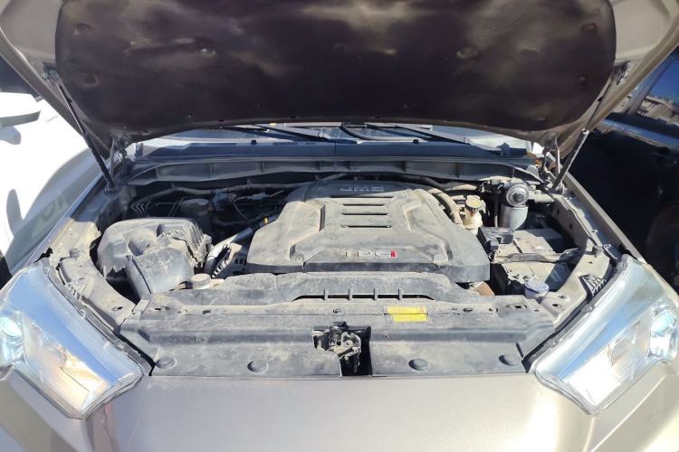 Used JMC Yuhu 7 2020 2.0T Diesel Automatic 2WD Comfort Plus Long Wheelbase China VI Emission Standard JX4D20A6L Engine Bay
