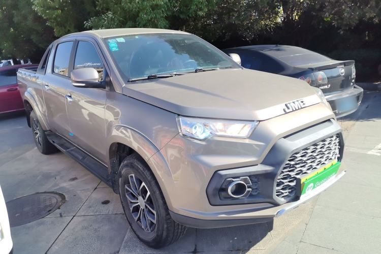 Used JMC Yuhu 7 2020 2.0T Diesel Automatic 2WD Comfort Plus Long Wheelbase China VI Emission Standard JX4D20A6L Front Right 45 Deg