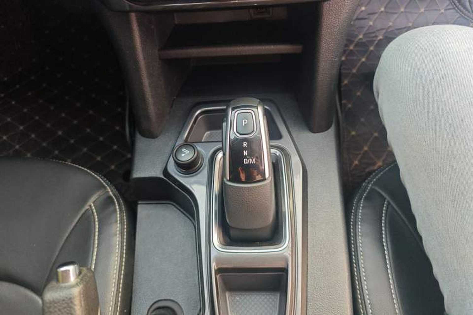 Used JMC Yuhu 7 2020 2.0T Diesel Automatic 2WD Comfort Plus Long Wheelbase China VI Emission Standard JX4D20A6L Gear Lever