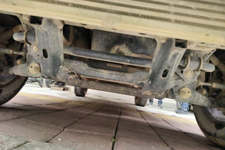 Used JMC Yuhu 7 2020 2.0T Diesel Manual Two-Wheel Drive Comfort Edition Short Wheelbase China VI Standard JX4D20A6L Chassis Front