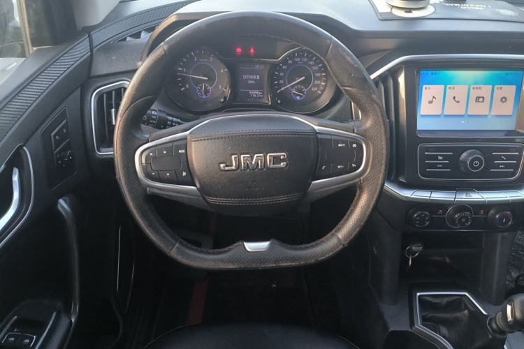 Used JMC Yuhu 7 2020 2.0T Diesel Manual Two-Wheel Drive Comfort Edition Short Wheelbase China VI Standard JX4D20A6L Steering Wheel