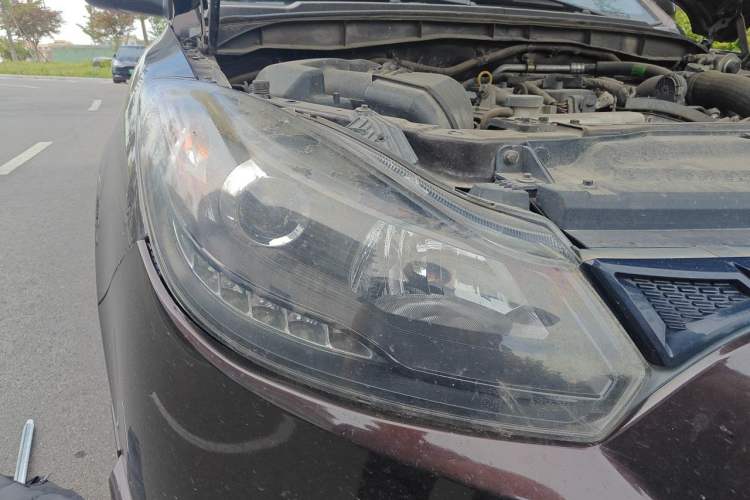 Used JMC Yuhu 7 2020 2.0T Diesel Automatic 2WD Comfort Plus Long Wheelbase China VI Emission Standard JX4D20A6L Right Front Headlight