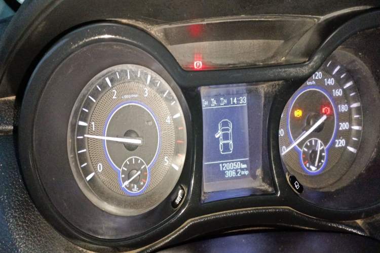 Used JMC Yuhu 7 2020 2.0T Diesel Manual 4x4 Comfort Edition Long Wheelbase China VI Emission Standard JX4D20A6L Instrument Cluster
