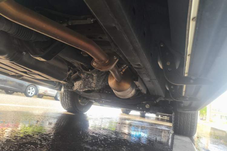 Used JMC Yuhu 7 2020 2.0T Diesel Manual 4x4 Comfort Edition Short Wheelbase China VI Emission Standard JX4D20A6L Chassis Rear Right