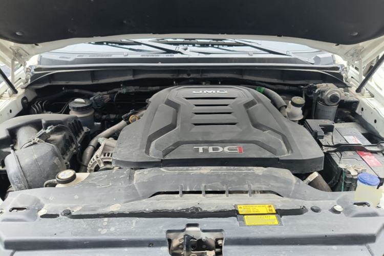 Used JMC Yuhu 7 2020 2.0T Diesel Manual 4x4 Comfort Edition Long Wheelbase China VI Emission Standard JX4D20A6L Engine Bay
