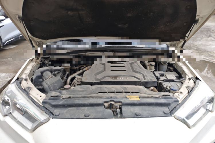 Used JMC Yuhu 7 2020 2.0T Diesel Automatic 2WD Comfort Plus Long Wheelbase China VI Emission Standard JX4D20A6L Engine Bay
