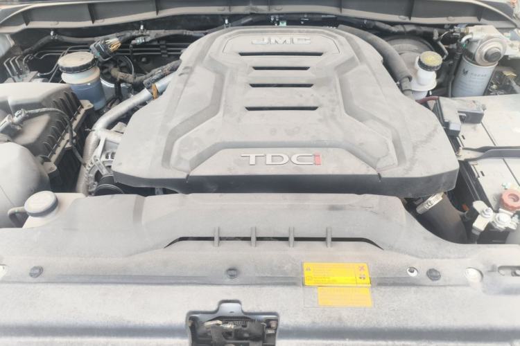 Used JMC Yuhu 7 2020 2.0T Diesel Manual 4x4 Comfort Edition Short Wheelbase China VI Emission Standard JX4D20A6L Engine Bay