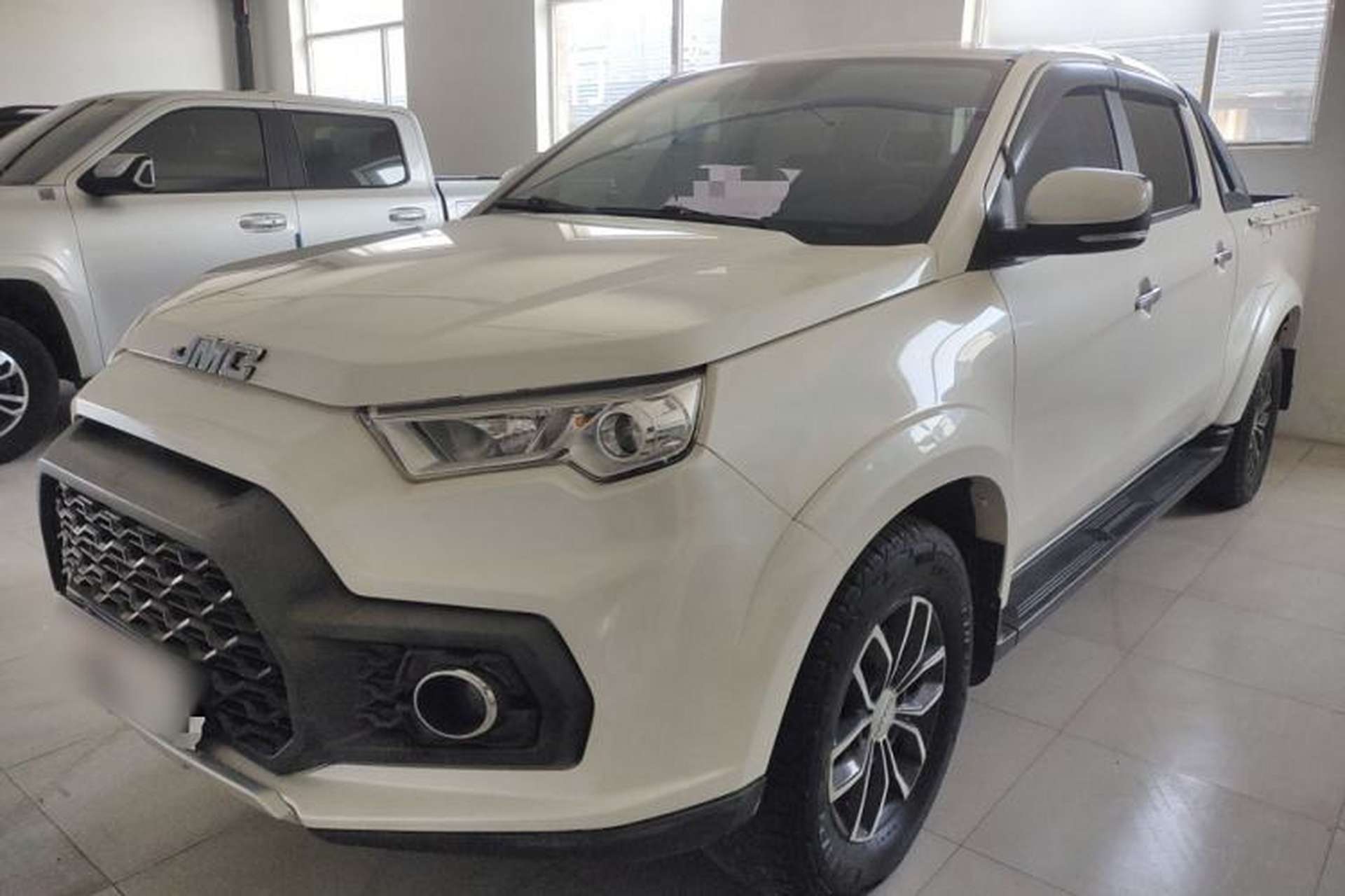 Used JMC Yuhu 7 2020 2.0T Diesel Manual 4x4 Comfort Edition Long Wheelbase China VI Emission Standard JX4D20A6L Front Left 45 Deg