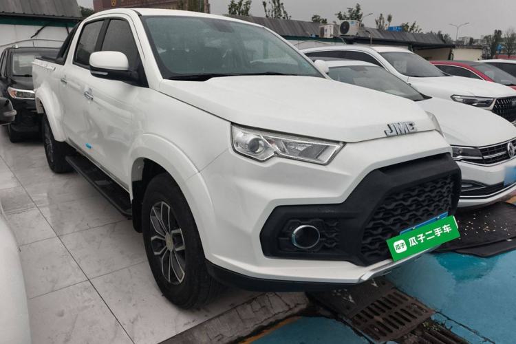 Used JMC Yuhu 7 2020 2.0T Diesel Manual 4x4 Comfort Edition Long Wheelbase China VI Emission Standard JX4D20A6L Front Right 45 Deg