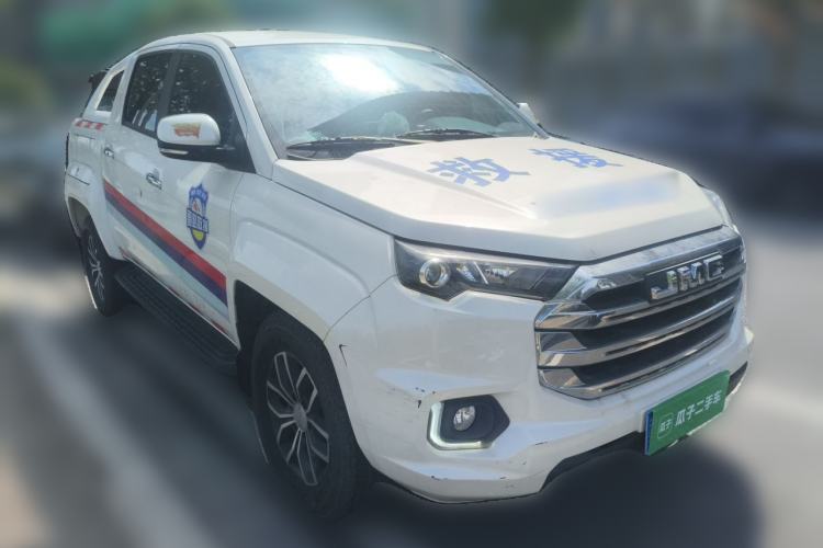Used JMC Yuhu 7 2020 2.0T Diesel Manual 4x4 Comfort Edition Short Wheelbase China VI Emission Standard JX4D20A6L Front Right 45 Deg