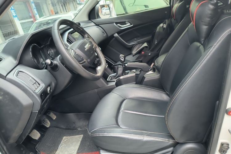 Used JMC Yuhu 7 2020 2.0T Diesel Manual 4x4 Comfort Edition Long Wheelbase China VI Emission Standard JX4D20A6L Left Front Seat