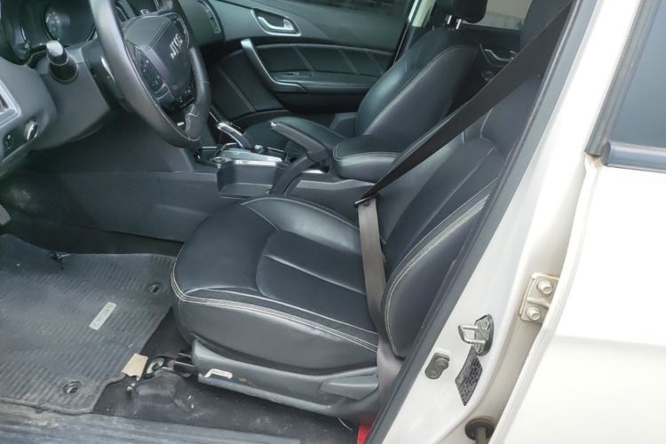 Used JMC Yuhu 7 2020 2.0T Diesel Automatic 4x4 Comfort Edition Short Wheelbase China VI Standard JX4D20A6L Left Front Seat
