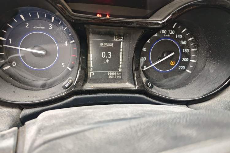 Used JMC Yuhu 7 2020 2.0T Diesel Automatic 2WD Comfort Plus Long Wheelbase China VI Emission Standard JX4D20A6L Odometer Close Up