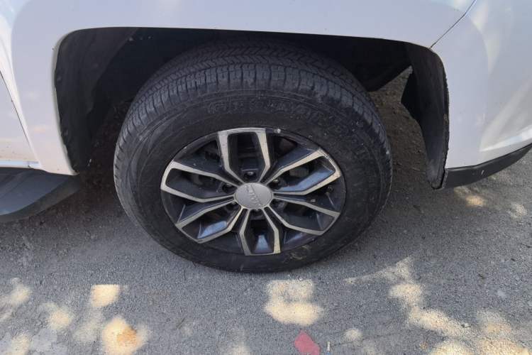 Used JMC Yuhu 7 2020 2.0T Diesel Manual 4x4 Comfort Edition Short Wheelbase China VI Emission Standard JX4D20A6L Right Front Wheel Hub