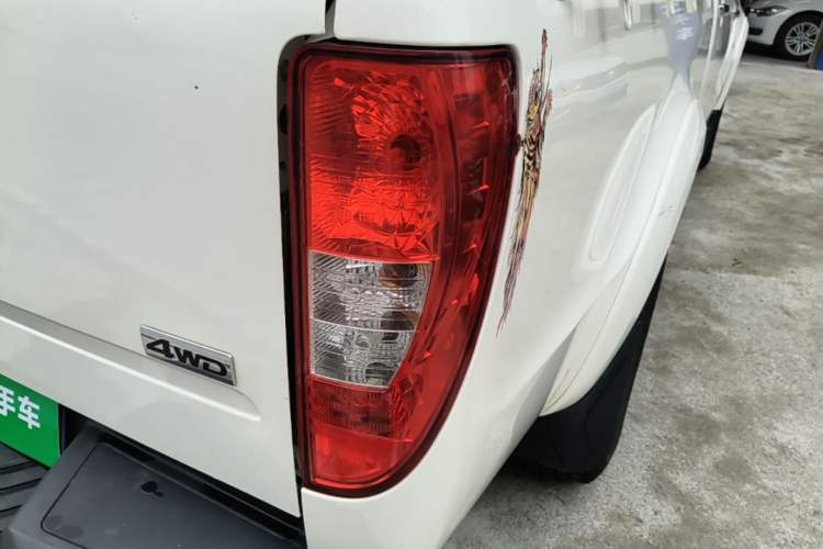 Used JMC Yuhu 7 2020 2.0T Diesel Manual 4x4 Comfort Edition Long Wheelbase China VI Emission Standard JX4D20A6L Right Rear Taillight