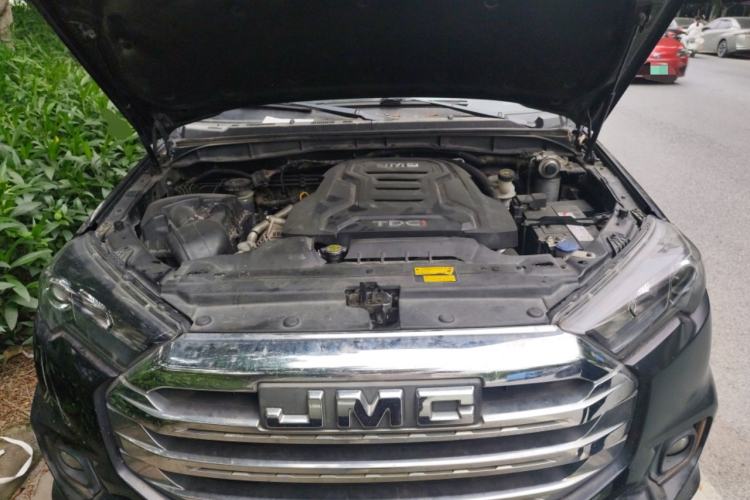 Used JMC Yuhu 7 2022 2.0T Manual Diesel Two-Wheel Drive Comfort Plus Long Wheelbase Engine Bay