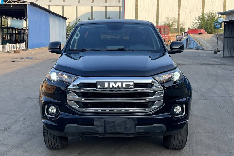 Used JMC Yuhu 7 2022 2.0T Manual Diesel Two-Wheel Drive Comfort Version Standard Wheelbase Exterior 1