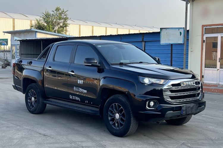 Used JMC Yuhu 7 2022 2.0T Manual Diesel Two-Wheel Drive Comfort Version Standard Wheelbase Exterior 2