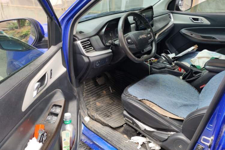 Used JMC Yuhu 7 2022 2.0T Automatic Diesel 4x4 Comfort Edition Standard Wheelbase Driver Seat