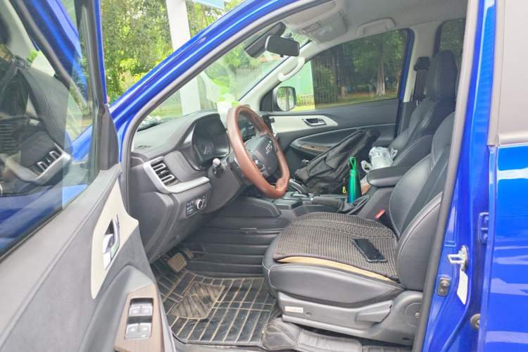 Used JMC Yuhu 7 2022 2.0T Automatic Diesel 4x4 Comfort Edition Standard Wheelbase Left Front Seat