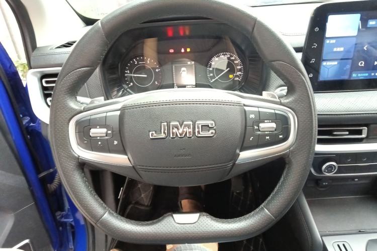 Used JMC Yuhu 7 2022 2.0T Automatic Diesel Two-Wheel Drive Comfort Plus Long Wheelbase Steering Wheel
