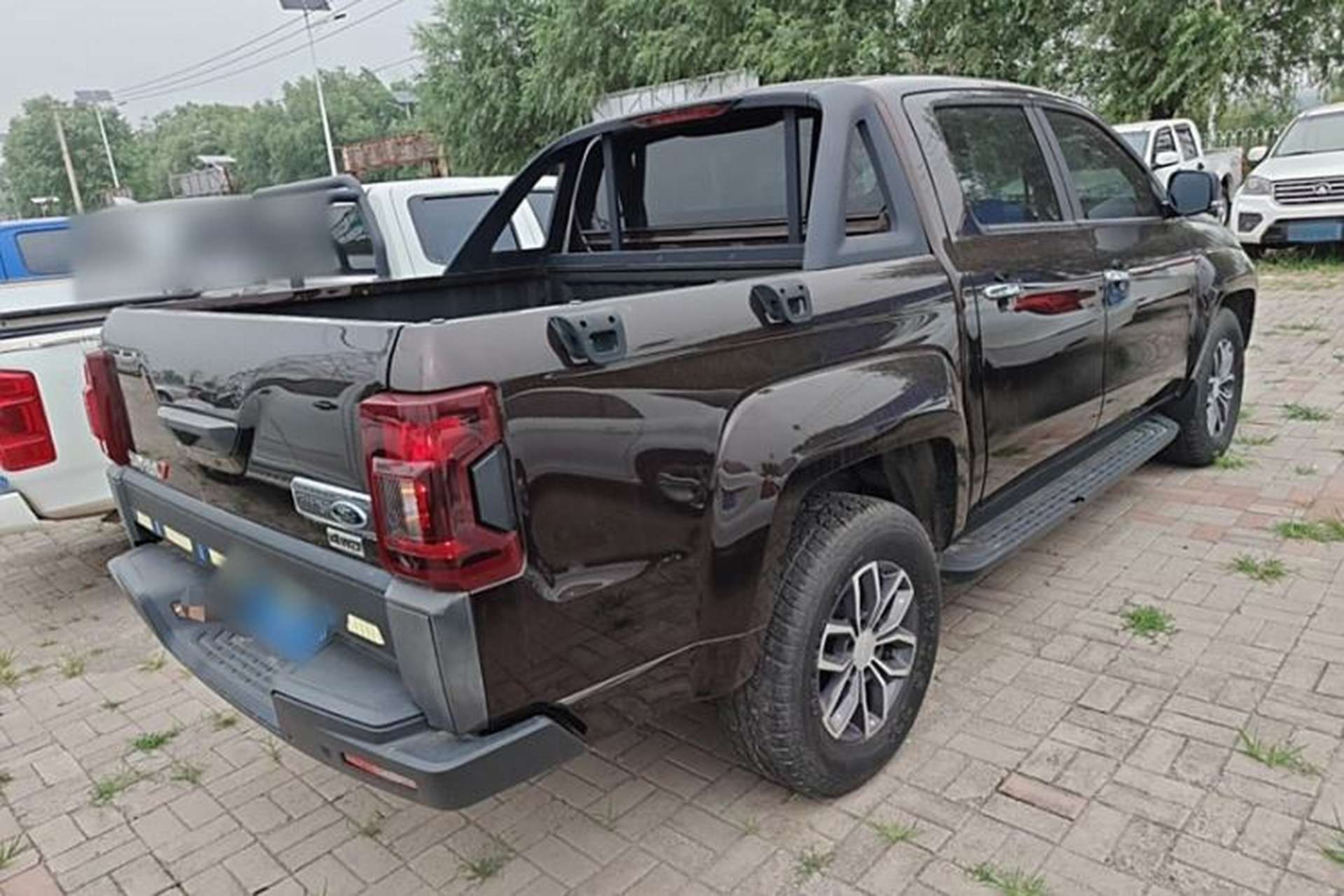 Used JMC Yuhu 7 2022 2.0T Automatic Diesel 4x4 Comfort Edition Standard Wheelbase Exterior 4