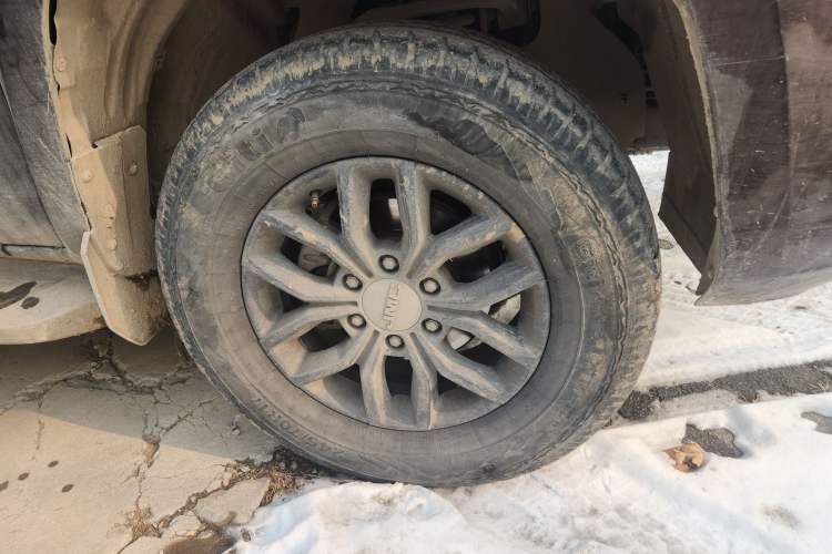 Used JMC Yuhu 7 2022 2.0T Manual Diesel 4x4 Comfort Version Standard Wheelbase Exterior 4