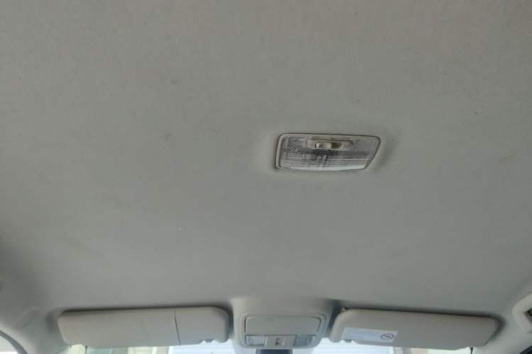 Used JMC Yuhu 7 2022 2.0T Automatic Diesel 4x4 Comfort Plus Long Wheelbase Headliner