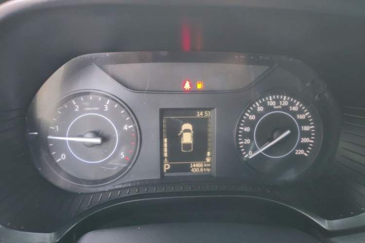 Used JMC Yuhu 7 2022 2.0T Automatic Diesel Two-Wheel Drive Comfort Plus Long Wheelbase Instrument Cluster