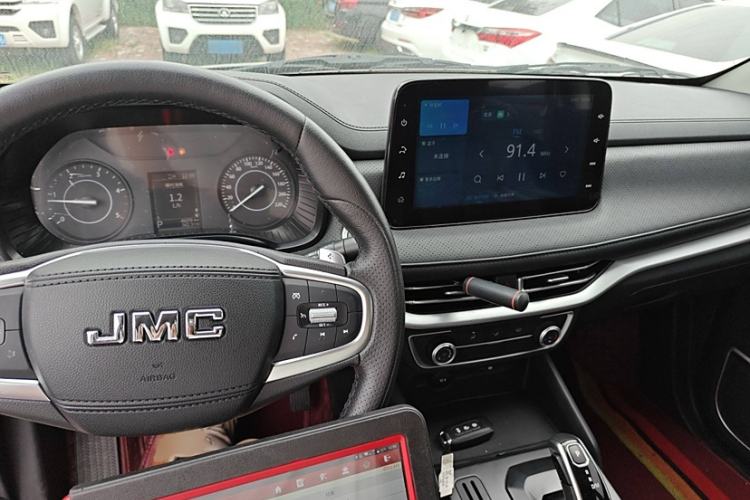 Used JMC Yuhu 7 2022 2.0T Automatic Diesel 4x4 Comfort Edition Standard Wheelbase Interior 1