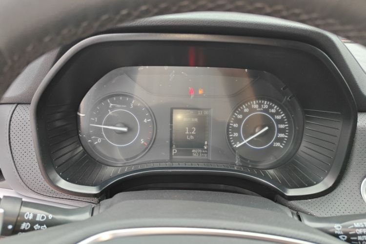 Used JMC Yuhu 7 2022 2.0T Automatic Diesel 4x4 Comfort Edition Standard Wheelbase Odometer Close Up