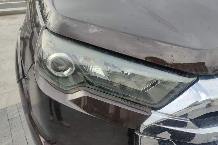 Used JMC Yuhu 7 2022 2.0T Automatic Diesel 4x4 Comfort Plus Long Wheelbase Right Front Headlight