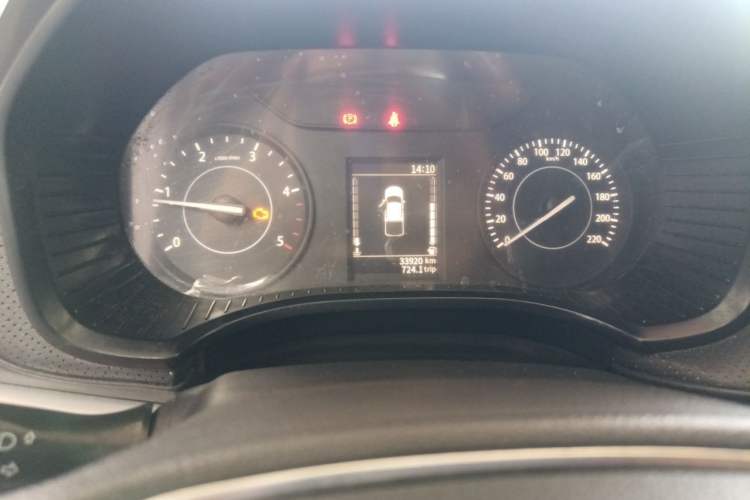 Used JMC Yuhu 7 2022 2.0T Manual Diesel Two-Wheel Drive Comfort Version Standard Wheelbase Instrument Cluster
