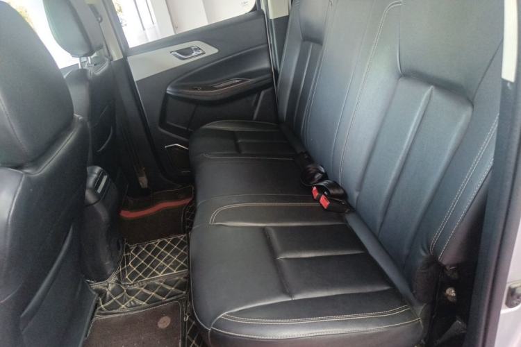 Used JMC Yuhu 7 2022 2.0T Manual Diesel Two-Wheel Drive Comfort Version Standard Wheelbase Left Rear Seat