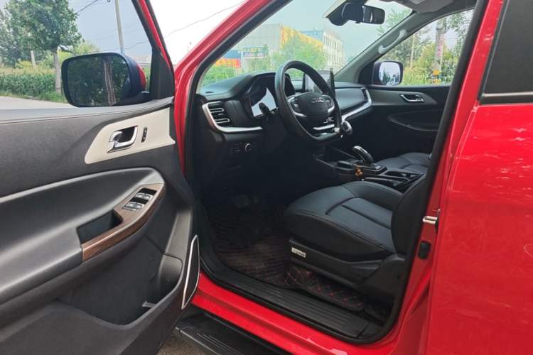 Used JMC Yuhu 7 2022 2.0T Automatic Diesel 4x4 Comfort Plus Long Wheelbase Driver Seat