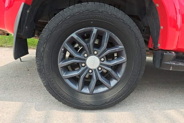 Used JMC Yuhu 7 2022 2.0T Automatic Diesel 4x4 Comfort Plus Long Wheelbase Exterior 5