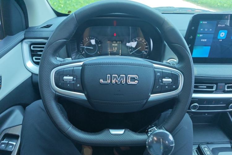 Used JMC Yuhu 7 2022 2.0T Automatic Diesel 4x4 Comfort Plus Long Wheelbase Steering Wheel