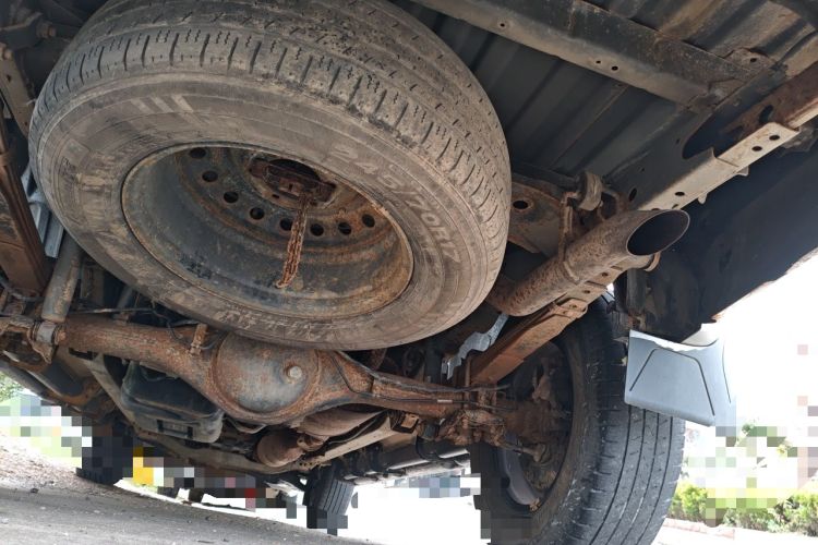 Used JMC Yuhu 7 2022 2.0T Automatic Diesel Two-Wheel Drive Comfort Plus Long Wheelbase Chassis Rear