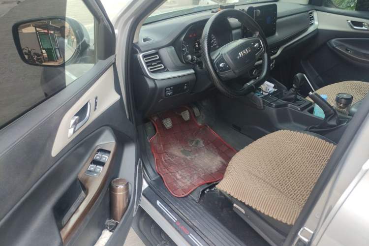 Used JMC Yuhu 7 2022 2.0T Manual Diesel Two-Wheel Drive Comfort Version Standard Wheelbase Driver Seat