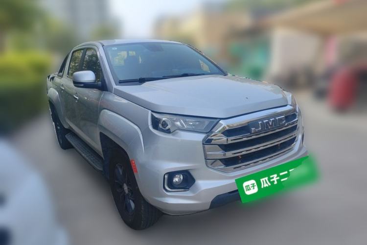 Used JMC Yuhu 7 2022 2.0T Manual Diesel Two-Wheel Drive Comfort Version Standard Wheelbase Front Right 45 Deg