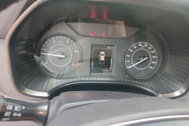 Used JMC Yuhu 7 2022 2.0T Manual Diesel Two-Wheel Drive Comfort Version Standard Wheelbase Instrument Cluster