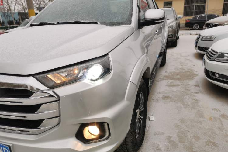 Used JMC Yuhu 7 2022 2.0T Automatic Diesel 4x4 Comfort Plus Long Wheelbase Left Front Headlight